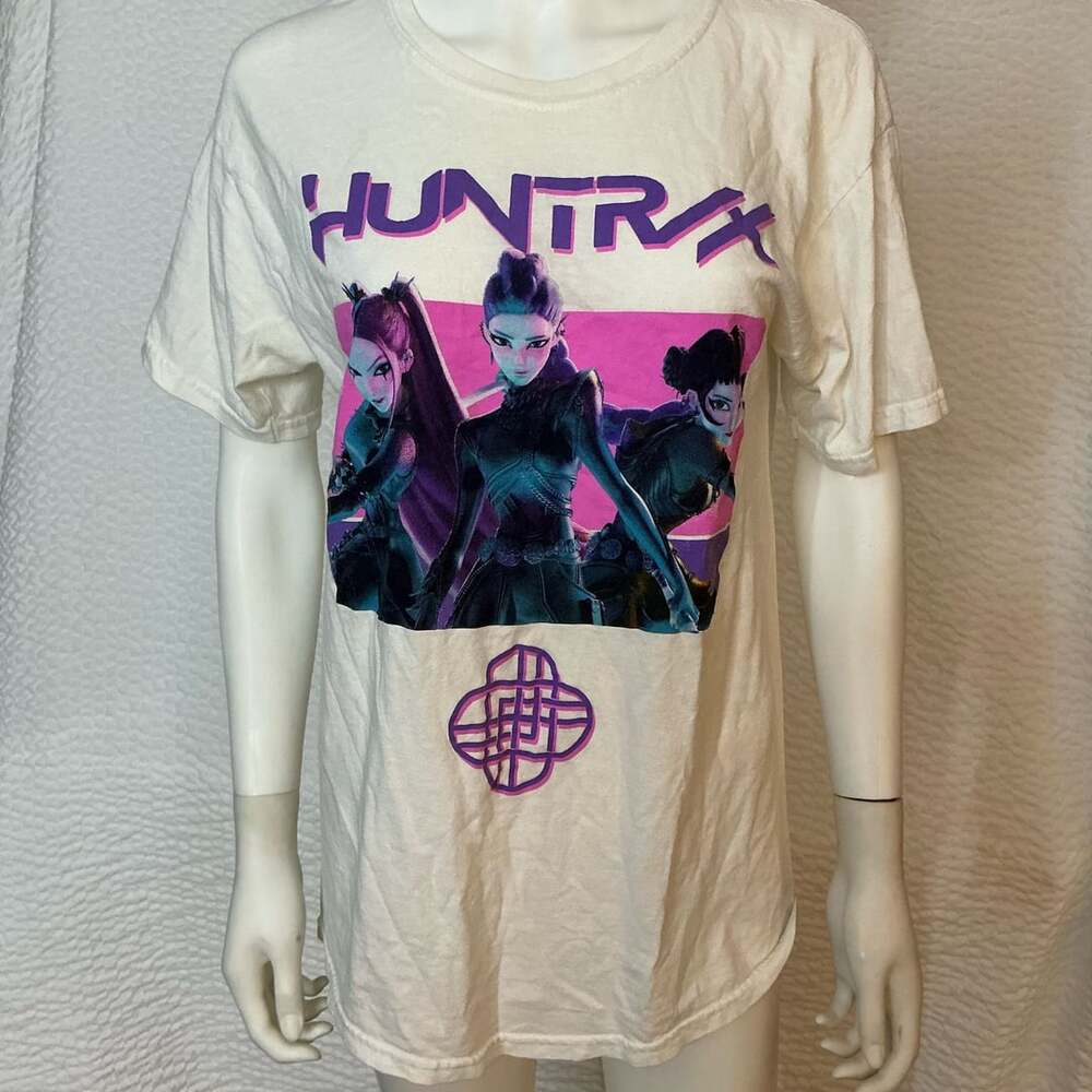 Netflix KPop Demon Hunters Huntrix T-Shirt Size M White Graphic Tee